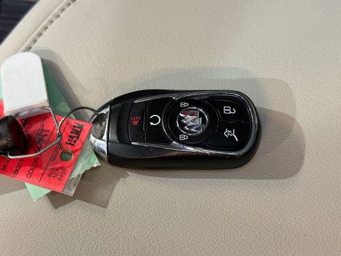 Used 2023 Buick Enclave Avenir image 37