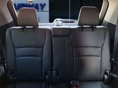 Used 2022 Honda Pilot Special Edition image 13