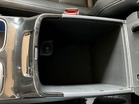 Used 2020 Kia Telluride EX w/ EX Premium Package image 17