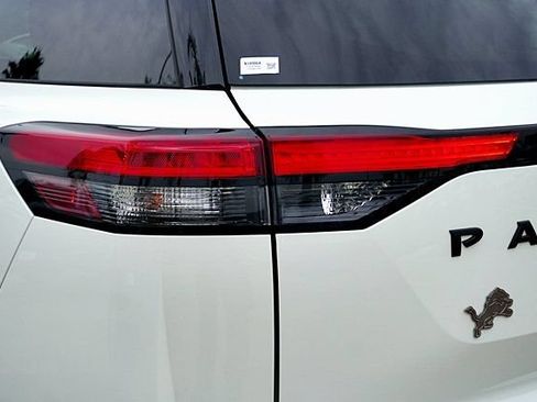 Certified 2024 Nissan Pathfinder Rock Creek AWD/4WD image 7