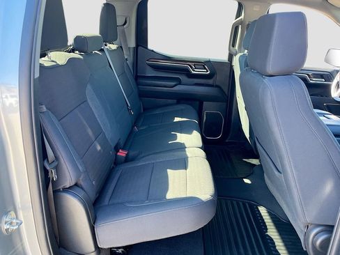 Used 2023 Chevrolet Silverado 1500 LT image 27