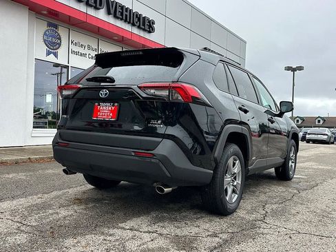 Certified 2022 Toyota RAV4 XLE AWD/4WD image 5