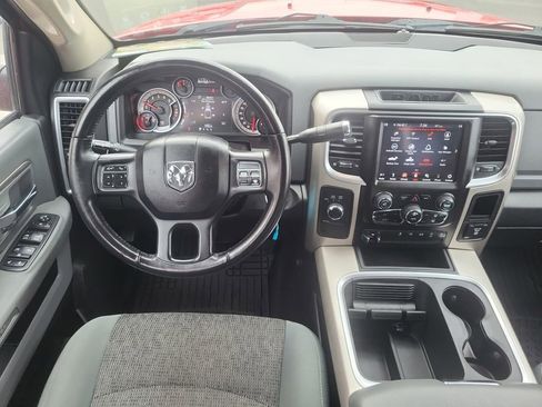 Used 2018 RAM 2500 SLT w/ Luxury Group image 16