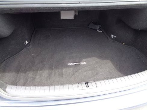 Used 2017 Genesis G80 3.8 RWD image 10