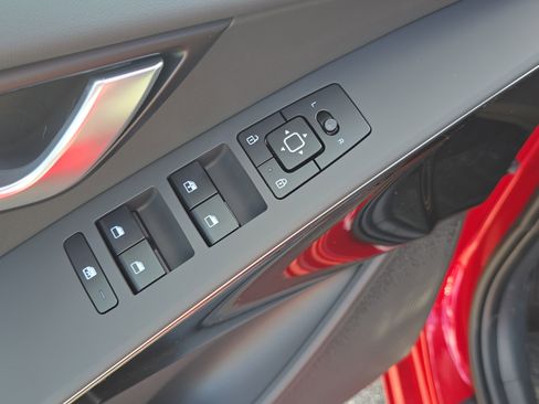 New 2026 Kia Niro EX image 21