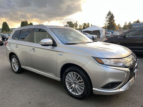 Used 2022 Mitsubishi Outlander SEL image 7