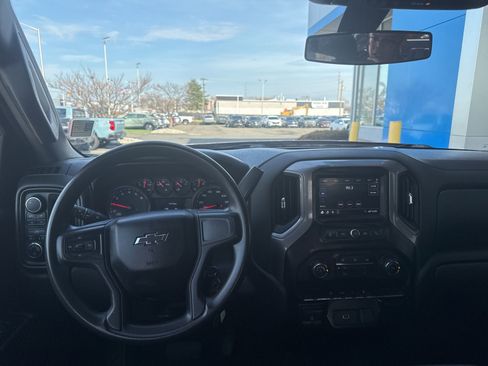 Used 2020 Chevrolet Silverado 1500 Custom Trail Boss w/ Custom Convenience Package image 2