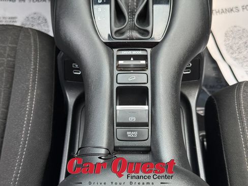 Used 2024 Honda HR-V LX image 23