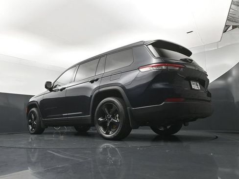 Used 2023 Jeep Grand Cherokee L Limited w/ Luxury Tech Group II AWD/4WD image 22