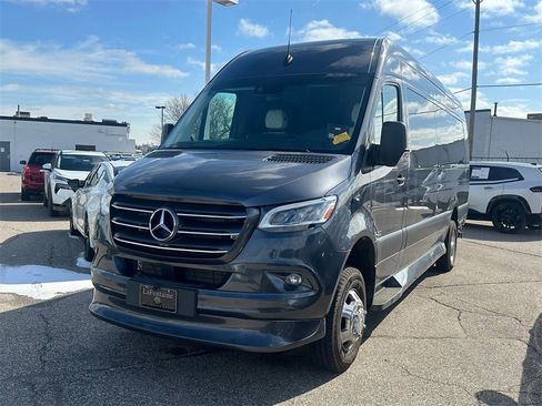Used 2023 Mercedes-Benz Sprinter 3500 image 1