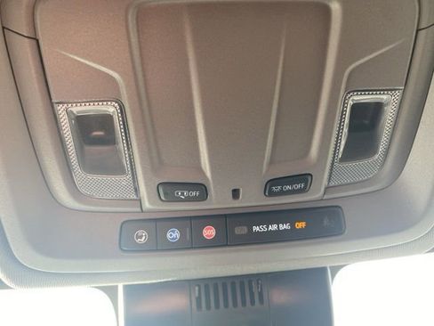 Used 2024 GMC Sierra 2500 Pro w/ X31 Off-Road Package image 30