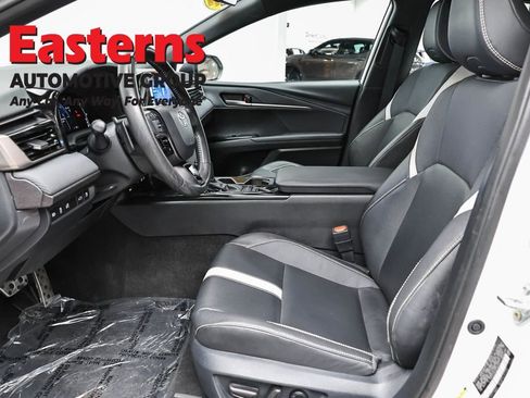 Used 2025 Toyota Camry SE w/ Convenience Package image 14