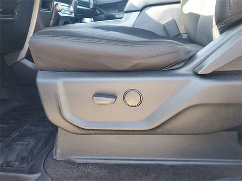 Used 2020 Ford Expedition XLT image 16