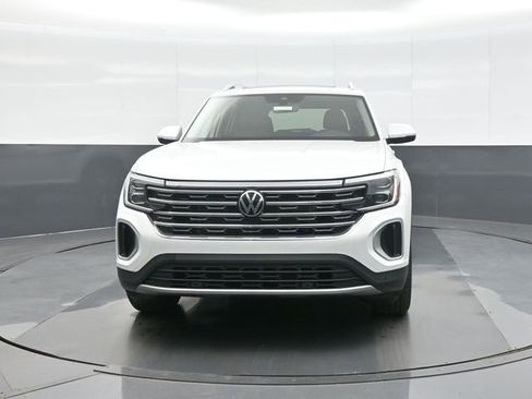 New 2026 Volkswagen Atlas SEL image 2