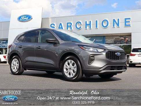 Used 2025 Ford Escape Active w/ Cold Weather Package image 1