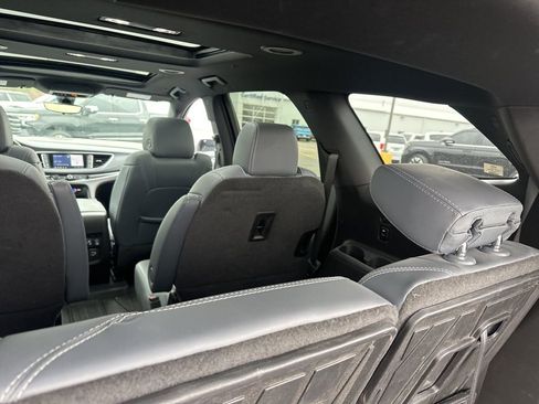 Used 2023 Buick Enclave Premium w/ Experience Buick Package AWD/4WD image 15
