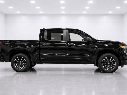 Used 2024 Chevrolet Silverado 1500 Custom AWD/4WD image 6