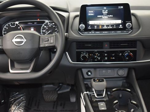 New 2026 Nissan Rogue S image 14