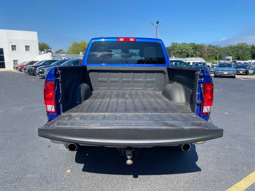 Used 2019 RAM 1500 Express w/ Express Value Package AWD/4WD image 9