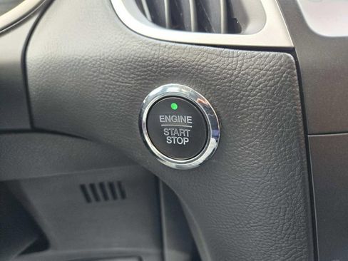 Used 2018 Ford Edge SEL w/ Equipment Group 201A image 31