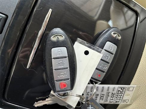 Used 2013 INFINITI FX37 2WD image 25