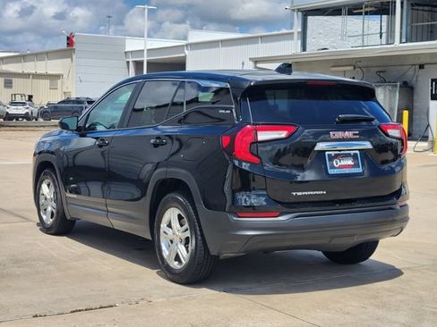 Used 2024 GMC Terrain SLE FWD image 5