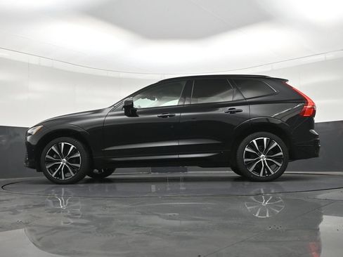 Used 2024 Volvo XC60 B5 Plus AWD/4WD image 24