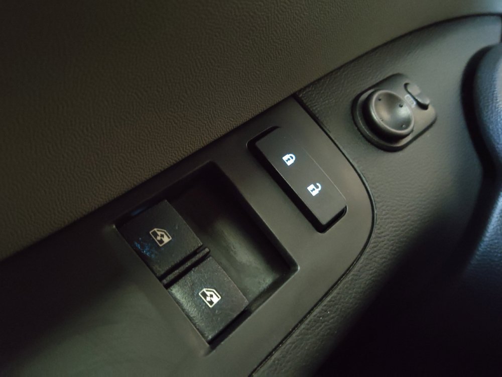 Used 2014 Chevrolet Camaro LS RWD image 27