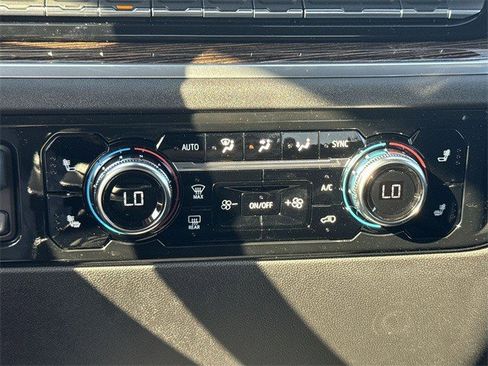 New 2026 GMC Sierra 1500 Elevation image 19