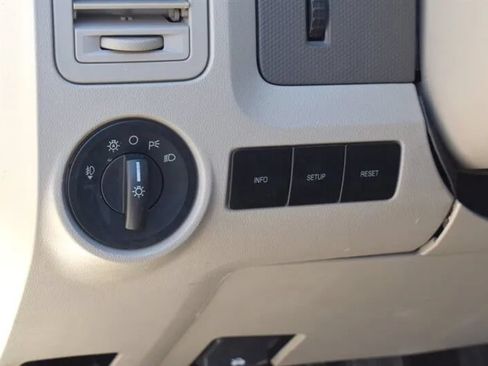 Used 2009 Ford Escape 2WD Hybrid image 16