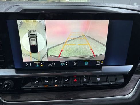 Used 2023 Chevrolet Silverado 1500 LTZ w/ LTZ Premium Package image 4