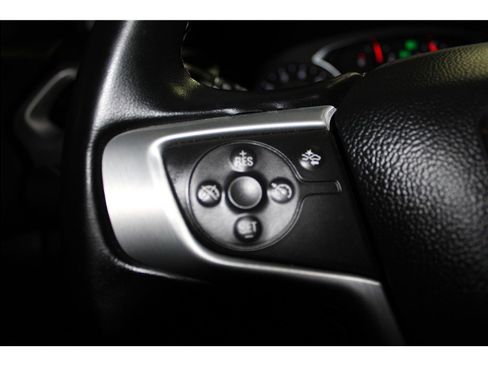 Used 2023 GMC Acadia SLT image 29