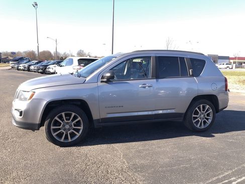 Used 2016 Jeep Compass Sport w/ Power Value Group image 3