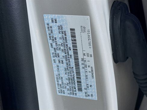 Used 2024 Lincoln Corsair Grand Touring image 39