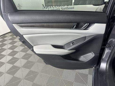 Used 2019 Honda Accord EX-L image 21