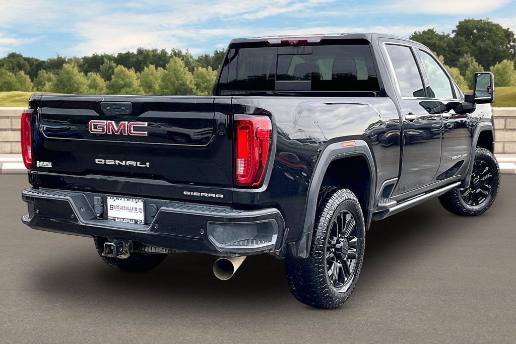 Used 2023 GMC Sierra 2500 Denali w/ Denali Black Diamond Edition AWD/4WD image 12