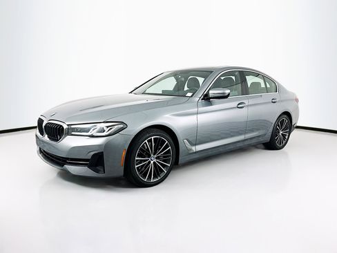 Used 2023 BMW 530i w/ Premium Package image 3