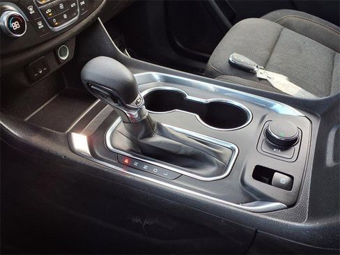 Certified 2021 Chevrolet Traverse LS image 11