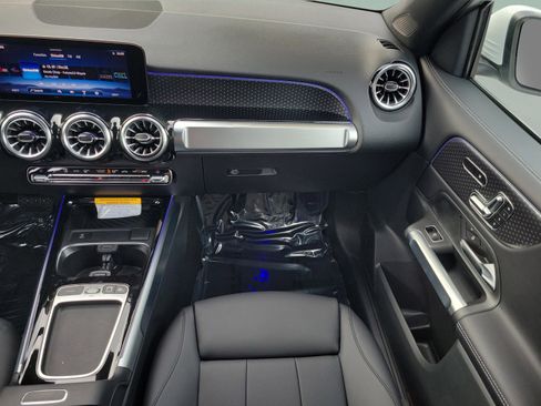 Used 2026 Mercedes-Benz GLB 250 GLB 250 image 13