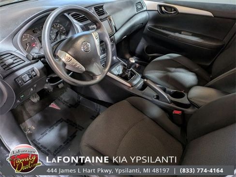Used 2019 Nissan Sentra S image 11