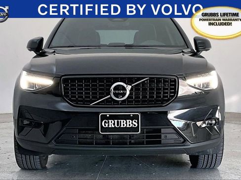 Certified 2025 Volvo XC40 B5 Plus image 6