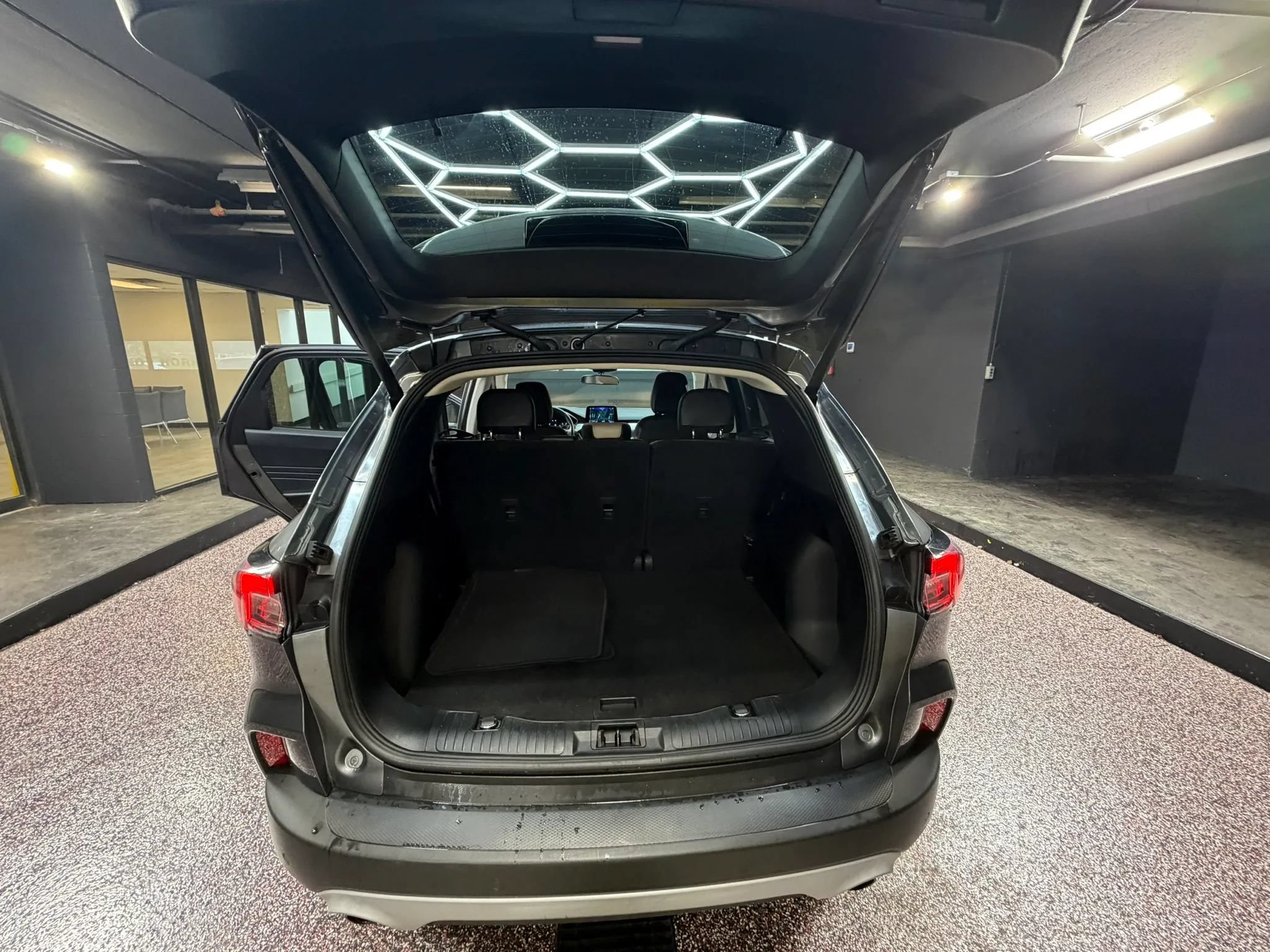 Used 2022 Ford Escape SEL FWD image 30