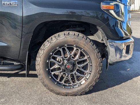 Used 2019 Toyota Tundra Limited image 11