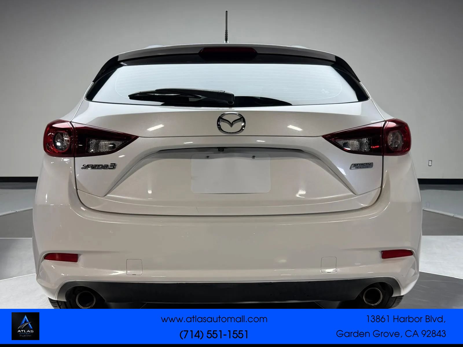 Used 2017 MAZDA MAZDA3 Touring FWD image 5