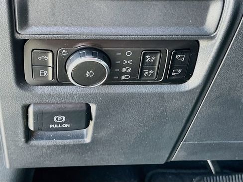 Used 2025 Ford F150 XLT w/ Equipment Group 302A MID AWD/4WD image 10