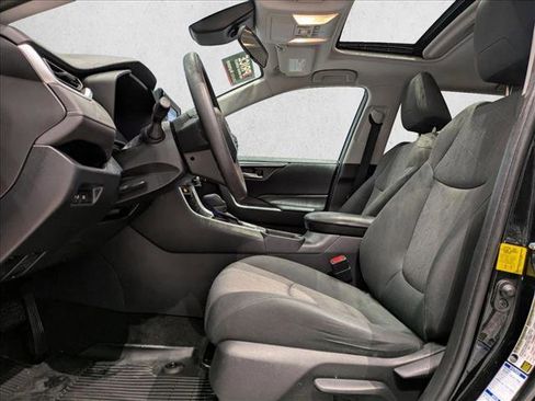 Used 2025 Honda CR-V EX-L image 17