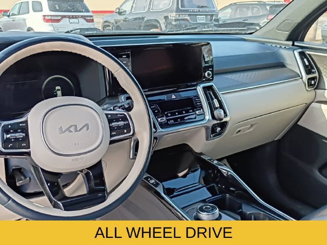 Used 2023 Kia Sorento SX Prestige w/ Panoramic Sunroof Package AWD/4WD image 12