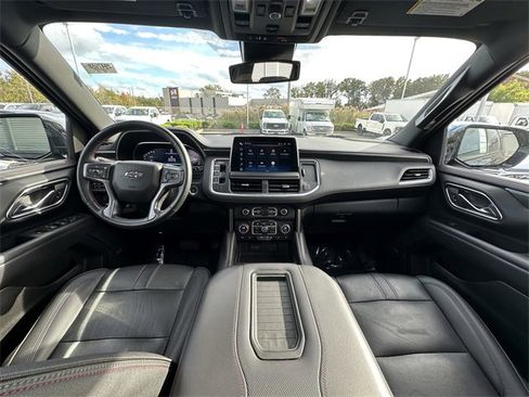 Used 2023 Chevrolet Suburban RST w/ Sport Performance Package image 3