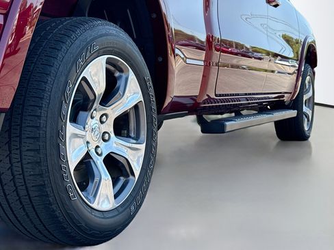 Used 2021 RAM 1500 Laramie w/ Sport Appearance Package AWD/4WD image 15