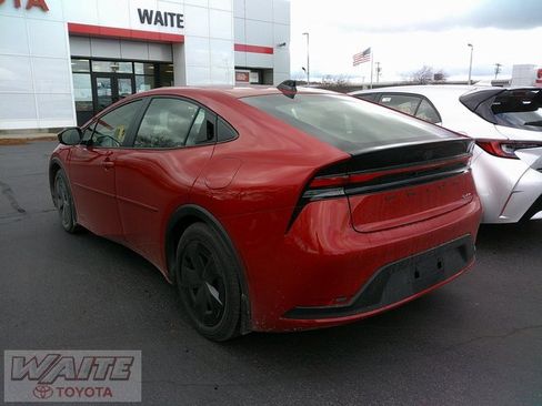 New 2026 Toyota Prius LE image 4